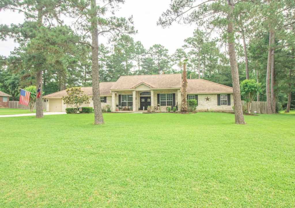 11361 Grand Harbor Blvd One Heck of a Deal Lake Conroe Homes