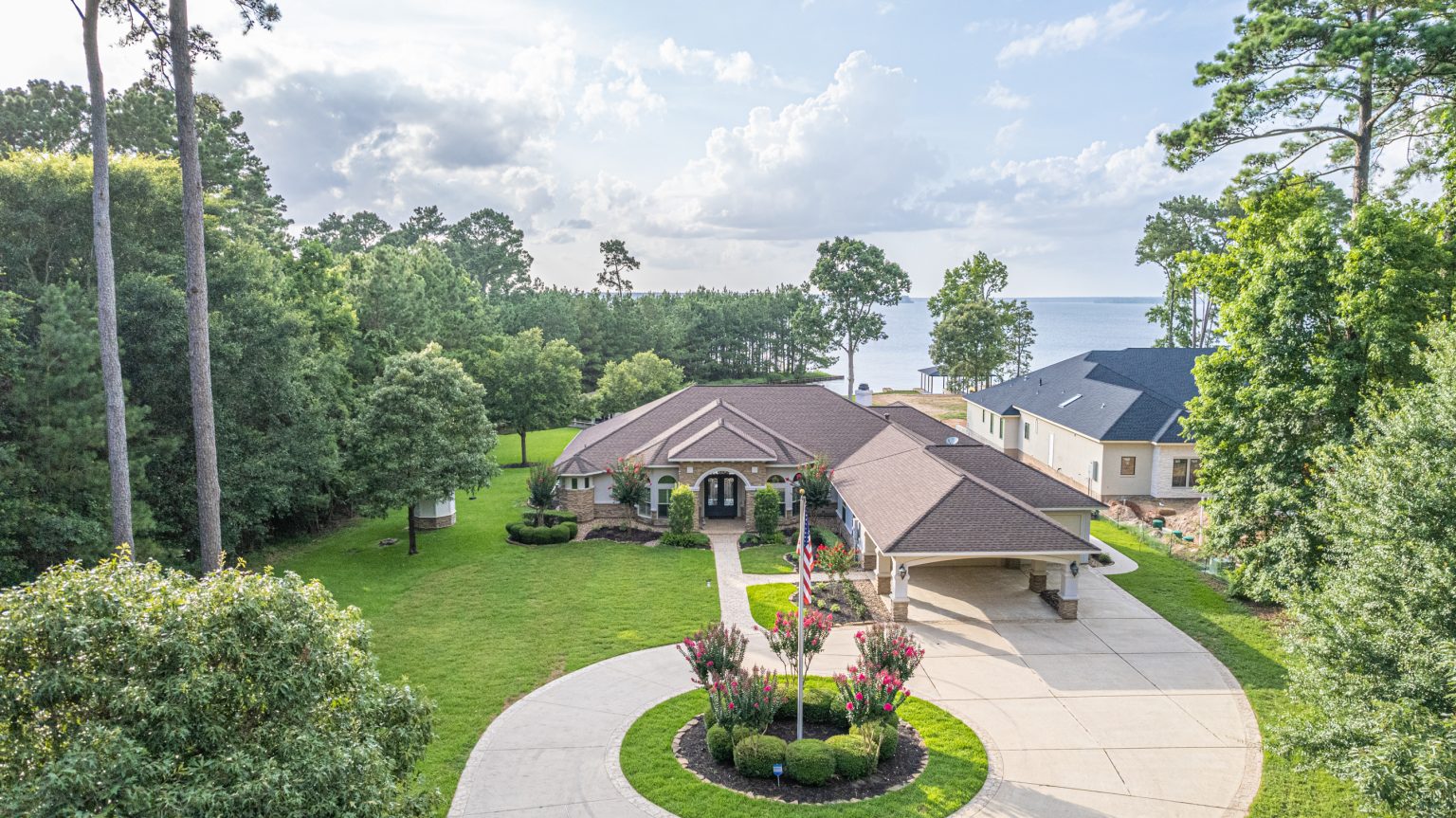13928 Longwood Drive An Un4Gettable Home Lake Conroe Homes