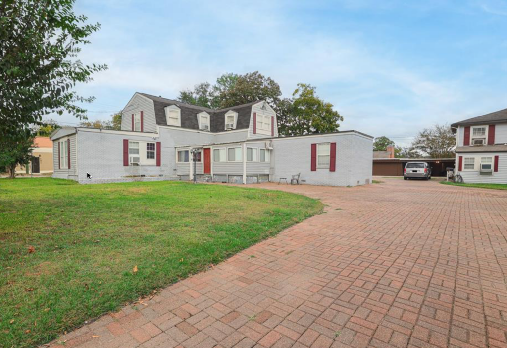 317 West Lewis Street A MultiFamily Unit in Conroe Lake Conroe Homes